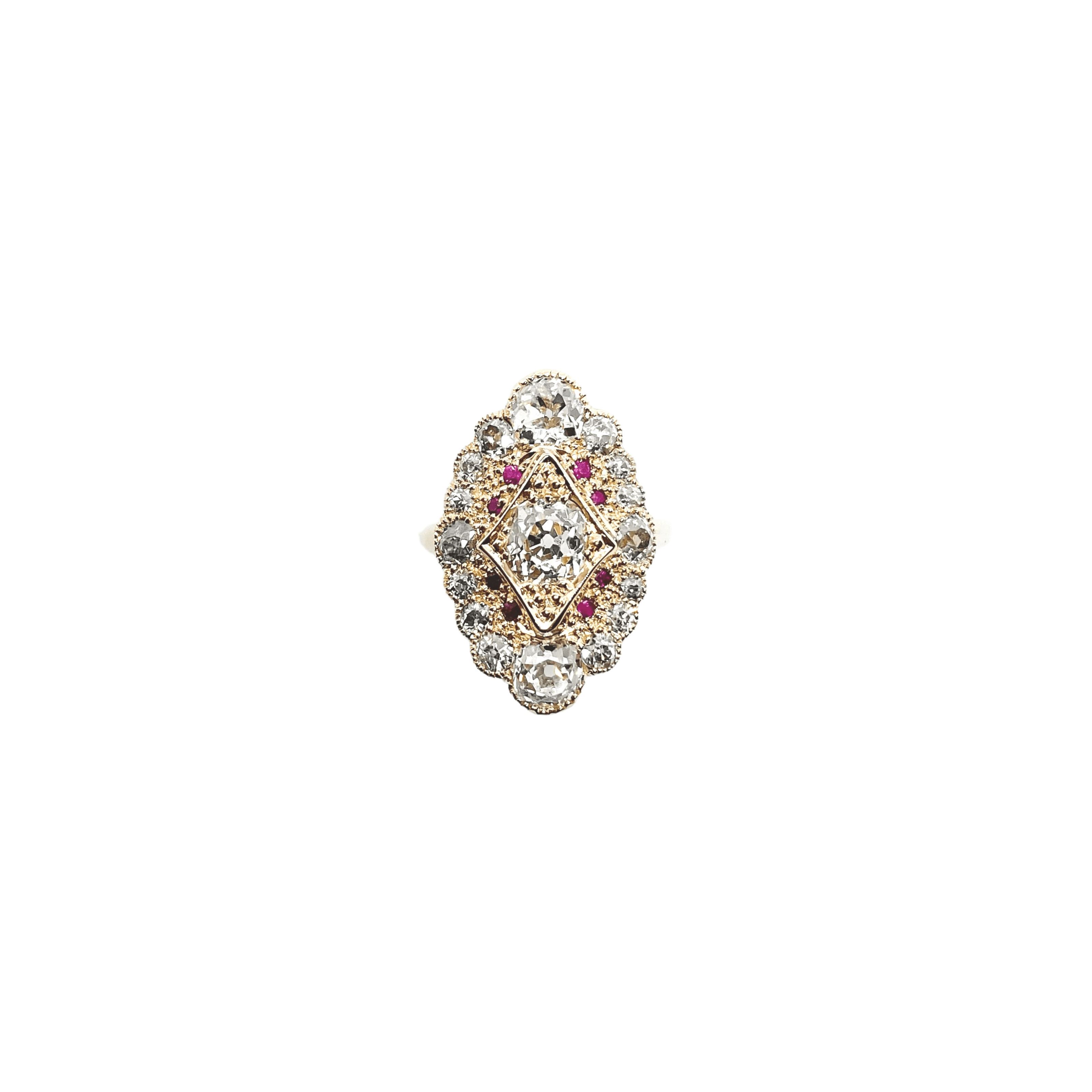 Bague Anne en Or 18 carats sertie de diamants et de rubis. Bijouterie-joaillerie sur-mesure par Louise Vurpas
